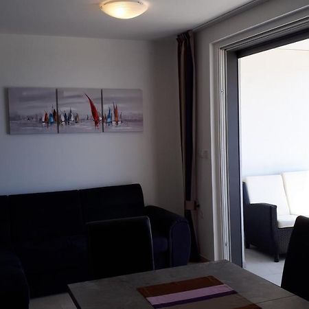 Apartment Villa Vala Malinska Exteriör bild