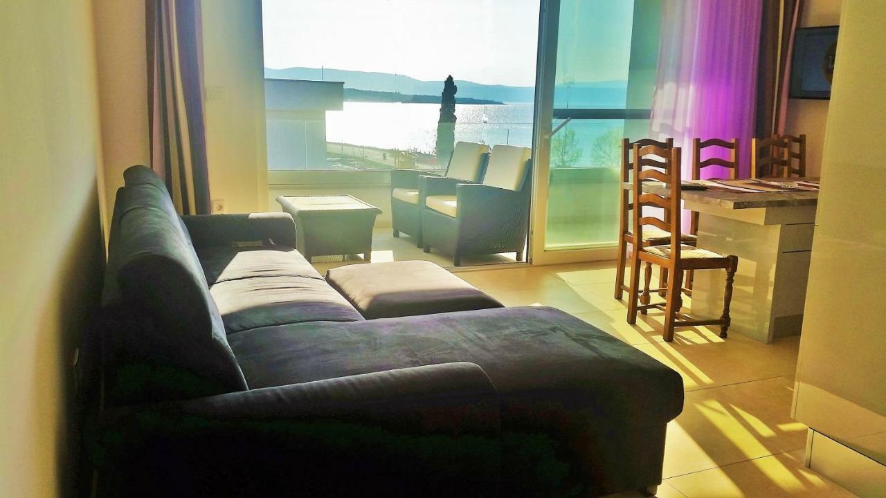 Apartment Villa Vala Malinska Exteriör bild